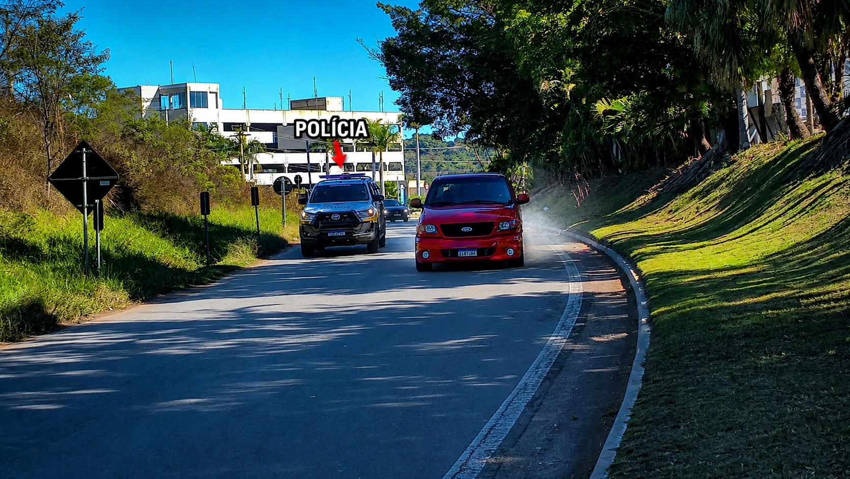 Rolê tipo velozes e furiosos na saída do posto
